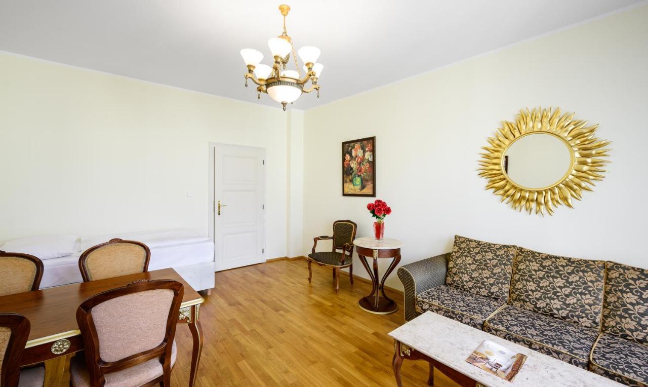 Residence Romanza Marianske Lazne Exterior photo